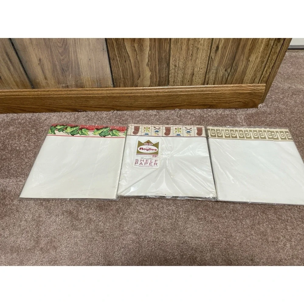 Roylies Shelf Liner Lot of 3‎ Paper 15' Each Ivy -Kitchen -Gold Design Vintage